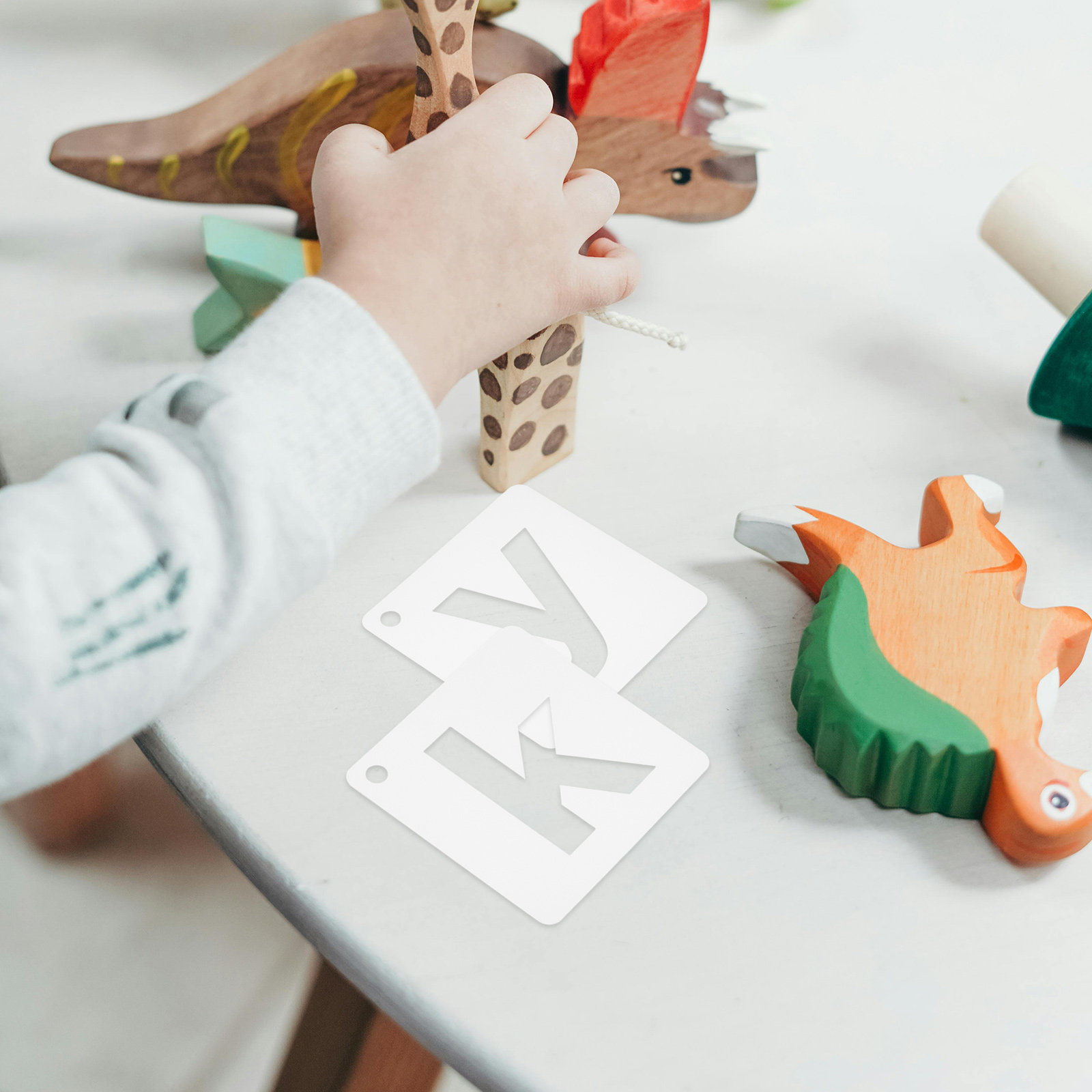 ชุดแม่แบบตัวอักษรพลาสติกแบบใช้ - Letter S Art Craft บทวิจารณ์และราคา